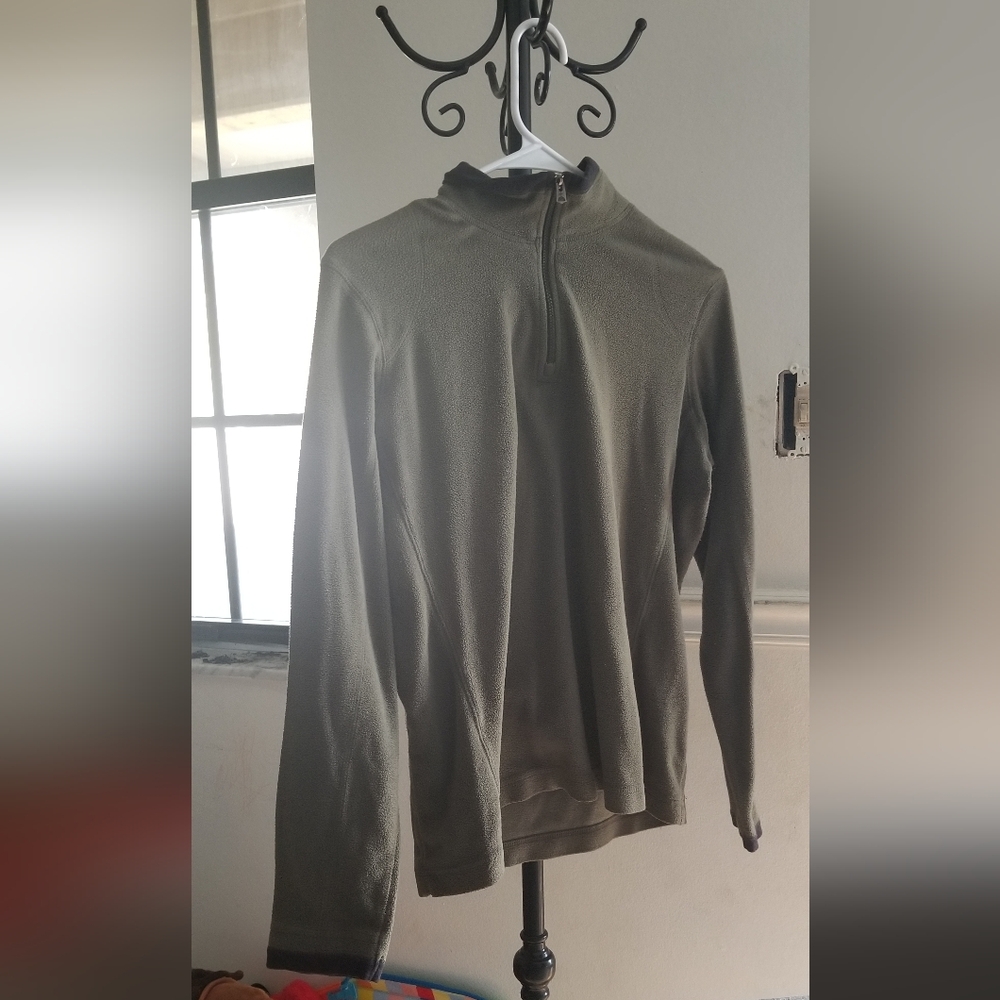 Columbia Pullover Sweater